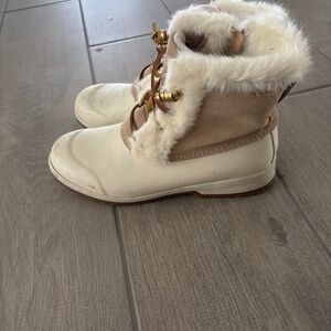 Sperry winter boots
